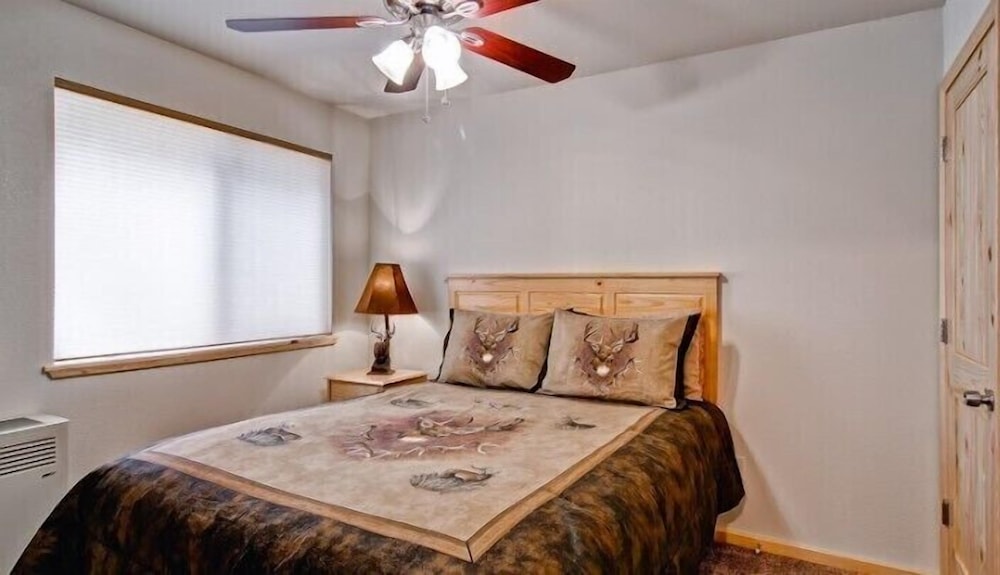 Scenic Wonder Climbers Retreat 3 Bedroom view 5