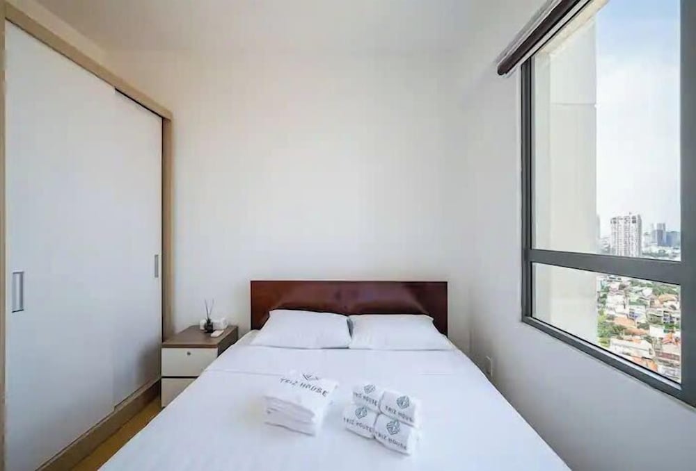 Masteri Luxury City Apartment