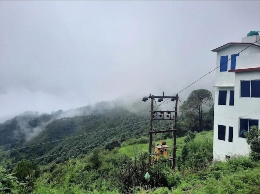 Tarkeshwarm Resort