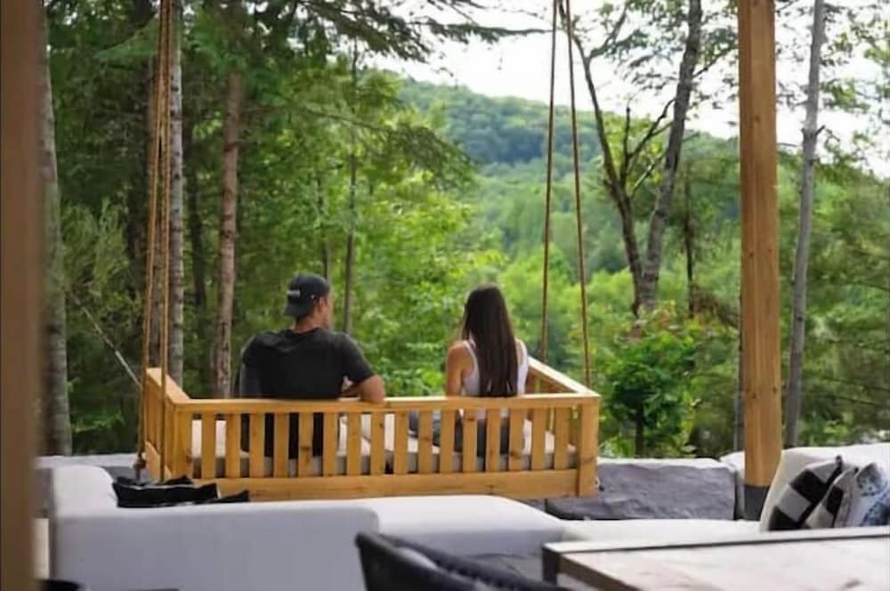 Le Marbella Cabin Resort
