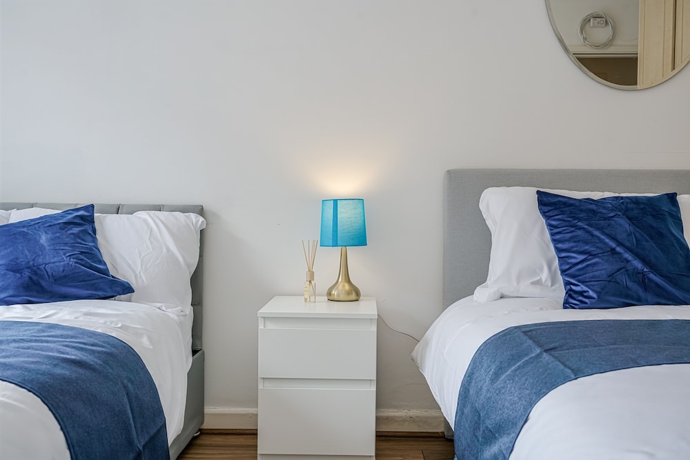 Salford City Escape - Modern 2 Bedroom Apartment
