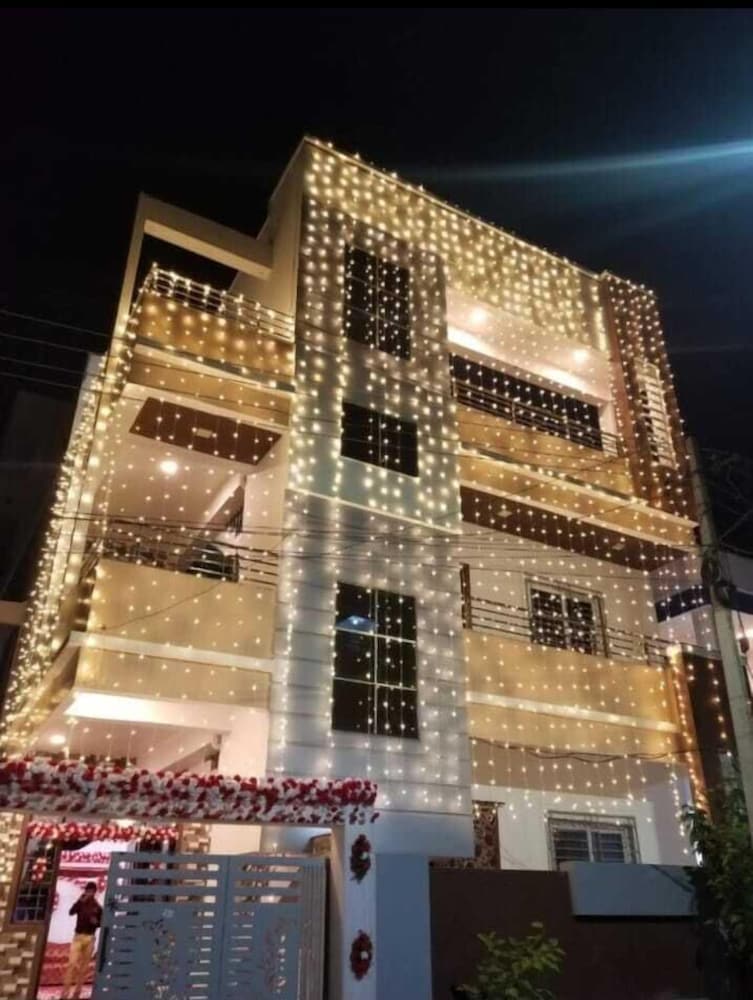 Om Guest House