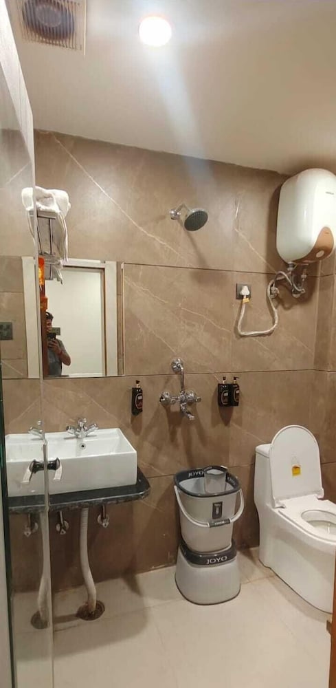 Hotel KR Inn