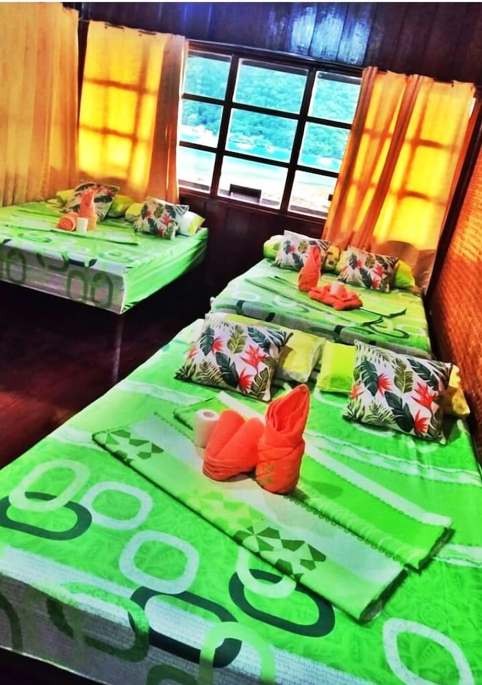 El Nido Corner Pension and Restaurant