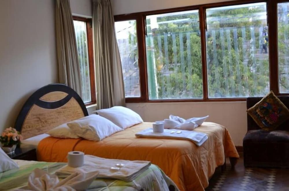 Robertos Hostel view 2