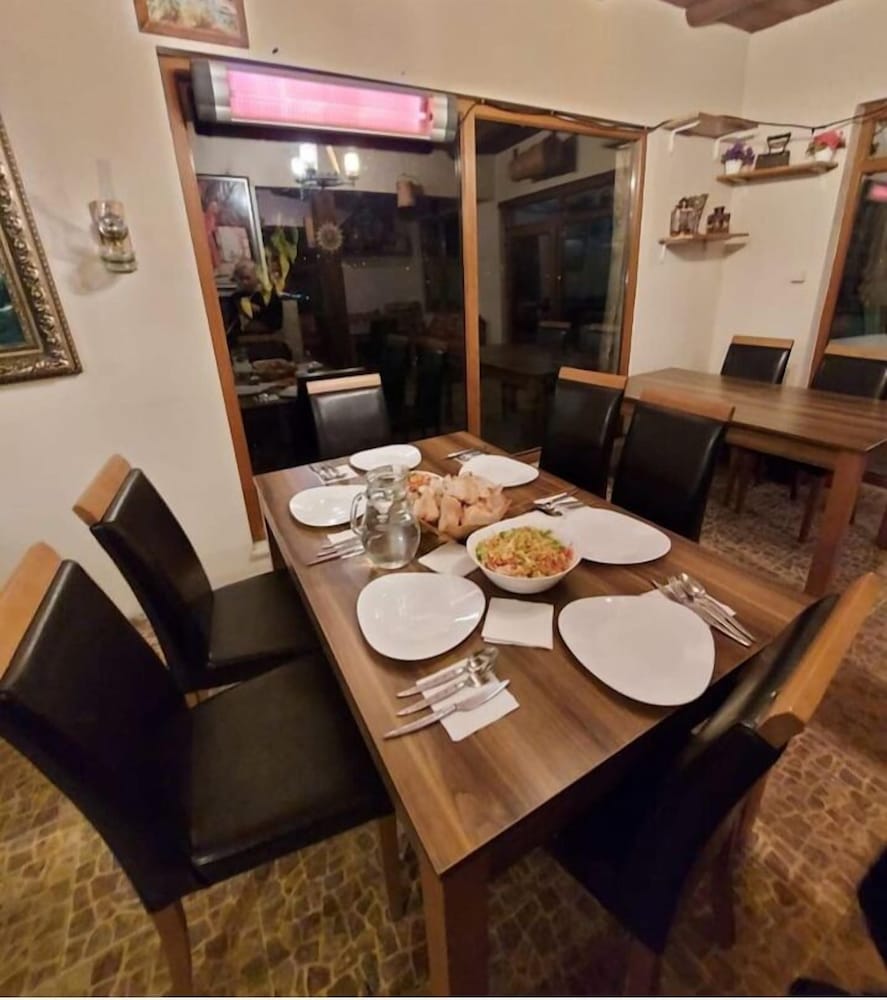 ZİRVE DAĞ EVİ