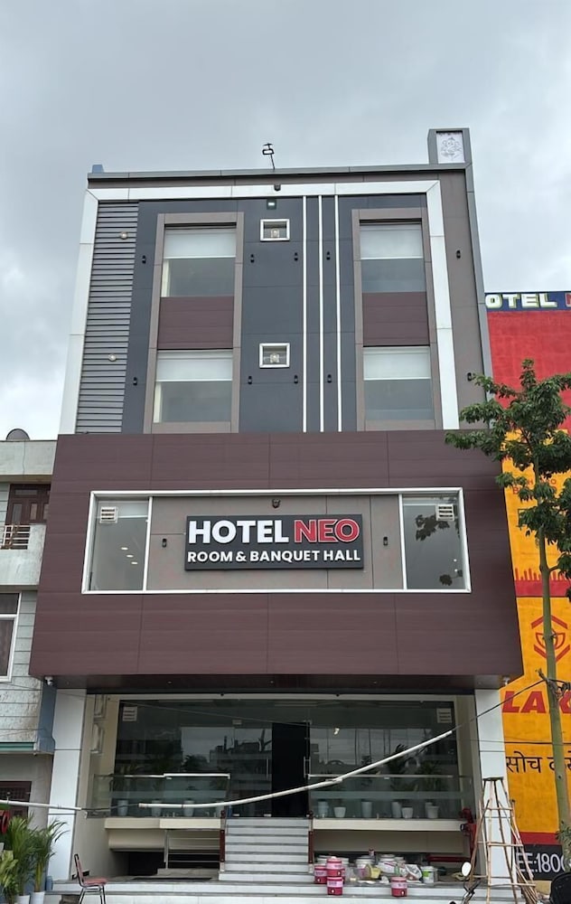 Hotel Neo