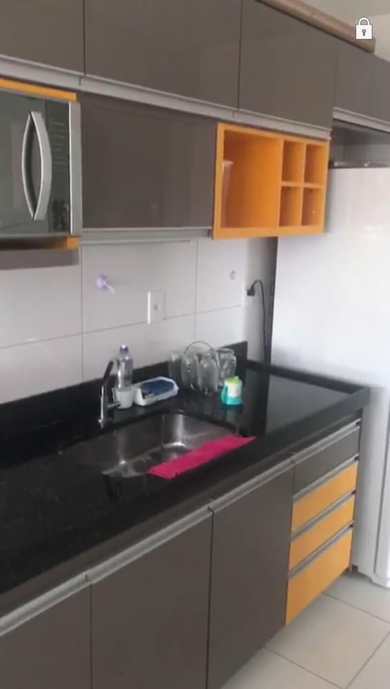 Apto alto padrão com piscina