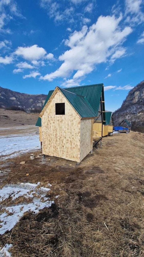 OKON Highlands Cottages & Camp