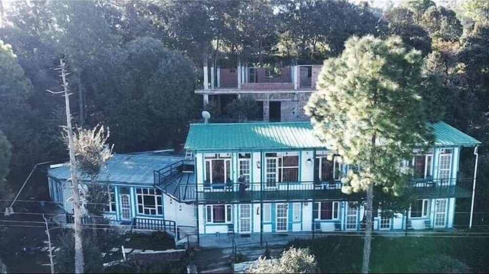 Hotel Kaafal Cottage Ranikhet