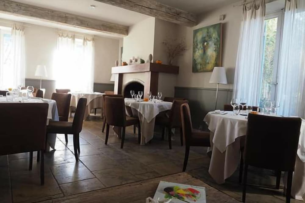 L'Auberge des Tilleuls view 5