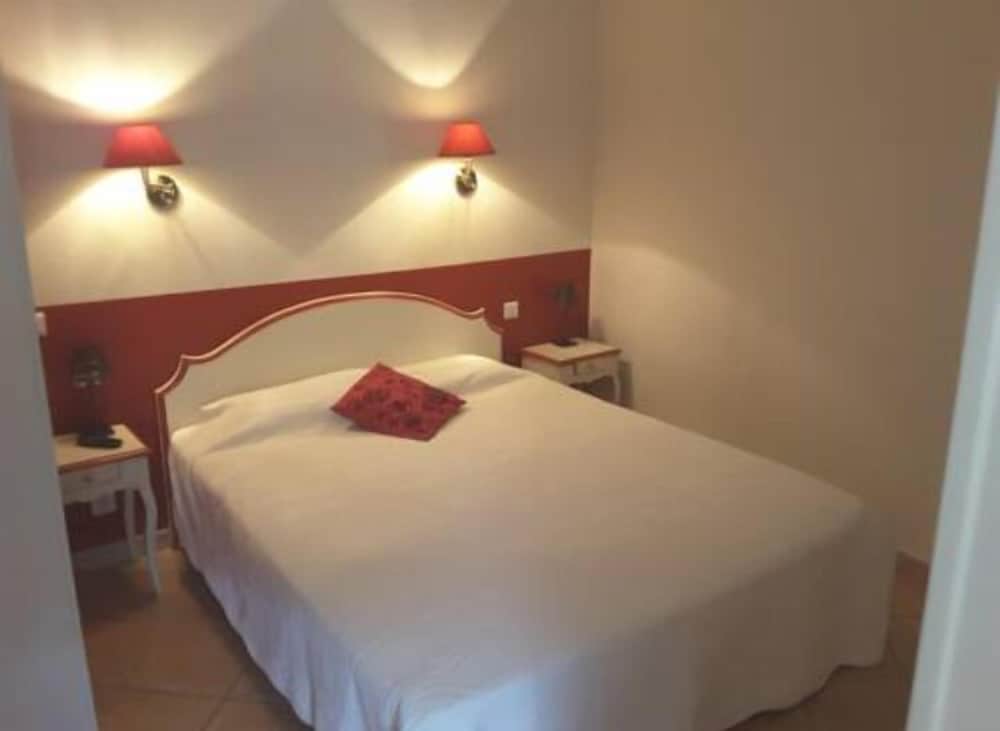 L'Auberge des Tilleuls view 2