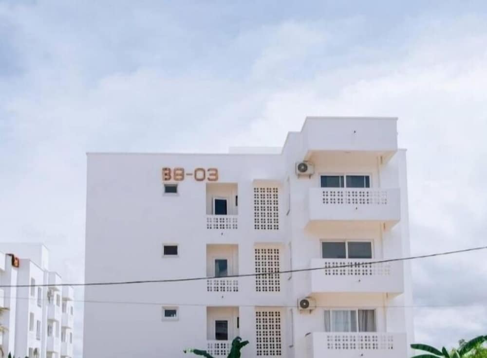 Ocean View 2 bed apartment view 5