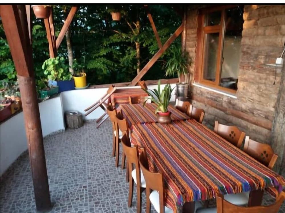 ZİRVE DAĞ EVİ