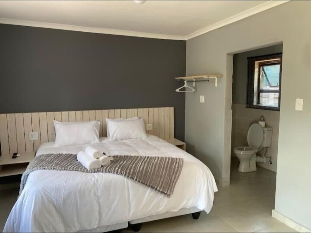 SHABIS GUEST LODGE