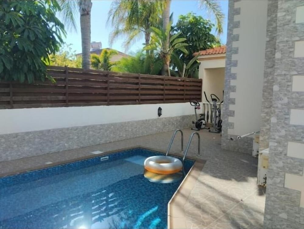 Villa Bellablu With Private Pool and sea View