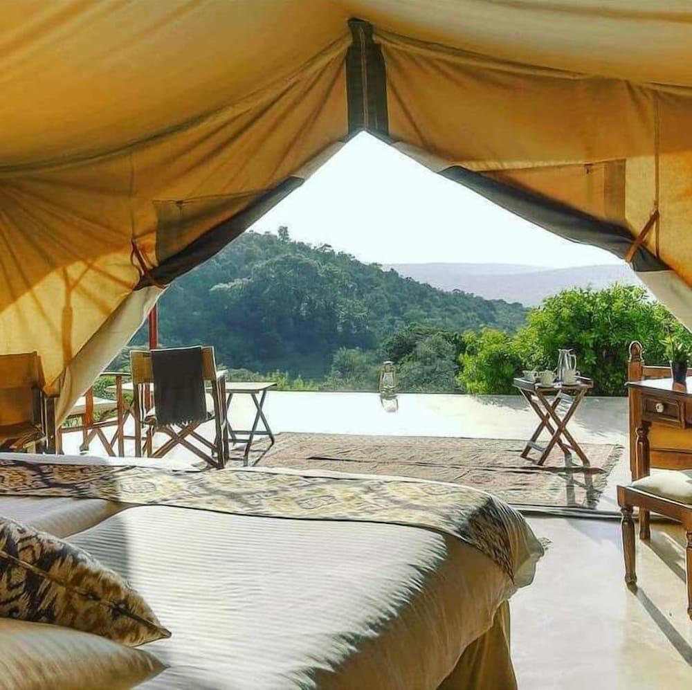 Entumoto Safari Camp