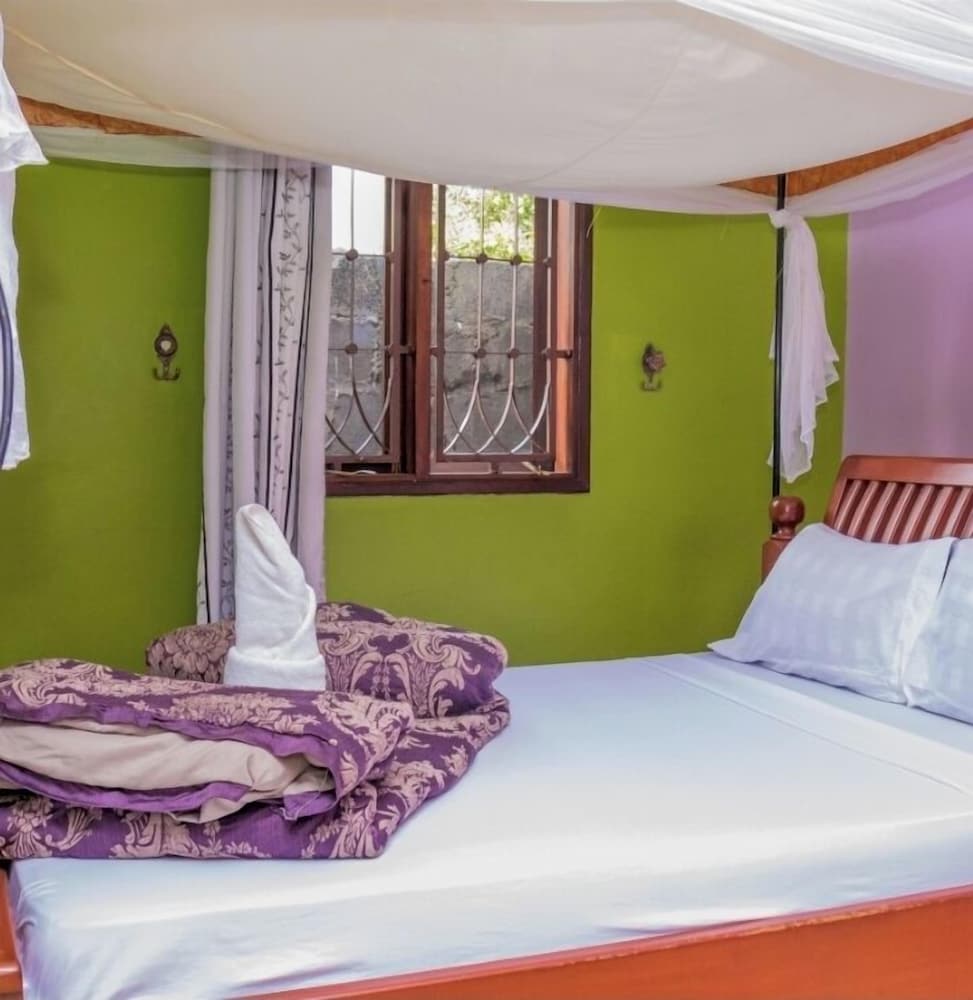 Mango Lodge view 2