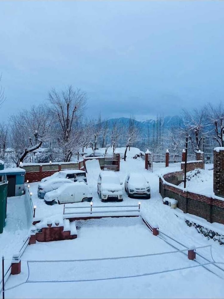 The Gulmarg Palace