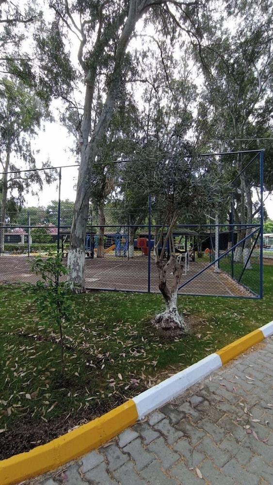 LEMON PARK HOUSE
