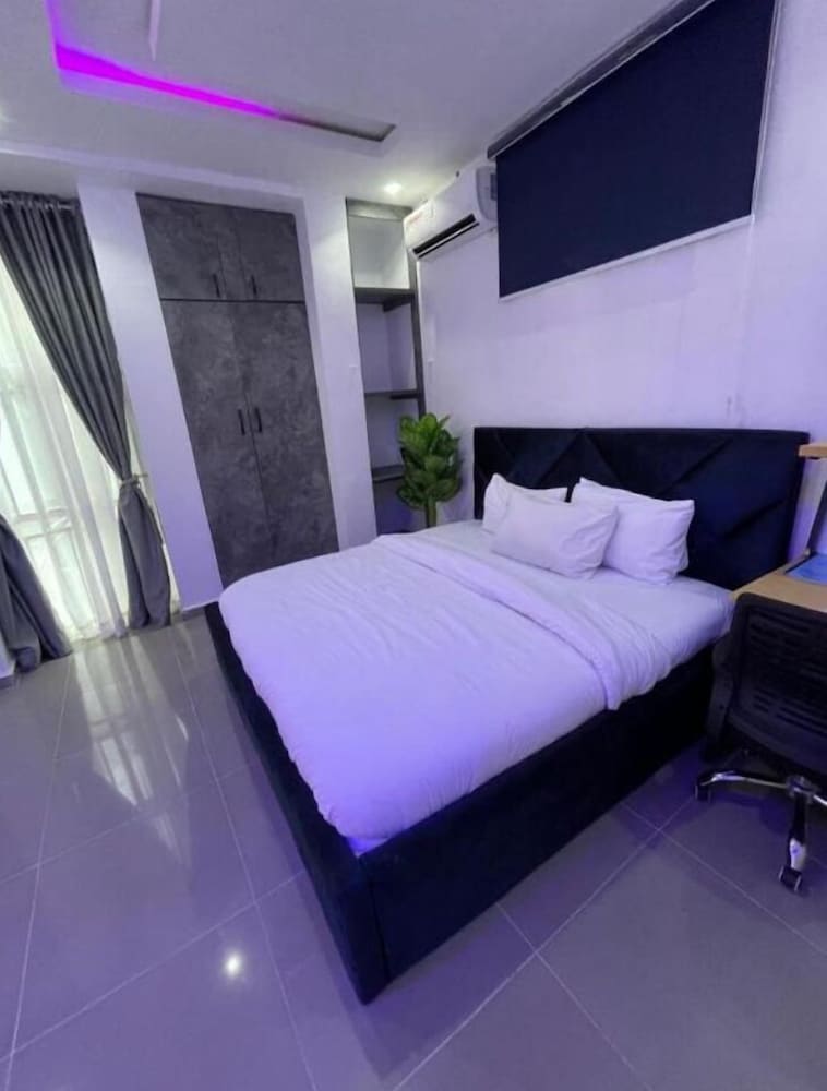 Wine House Apartments
