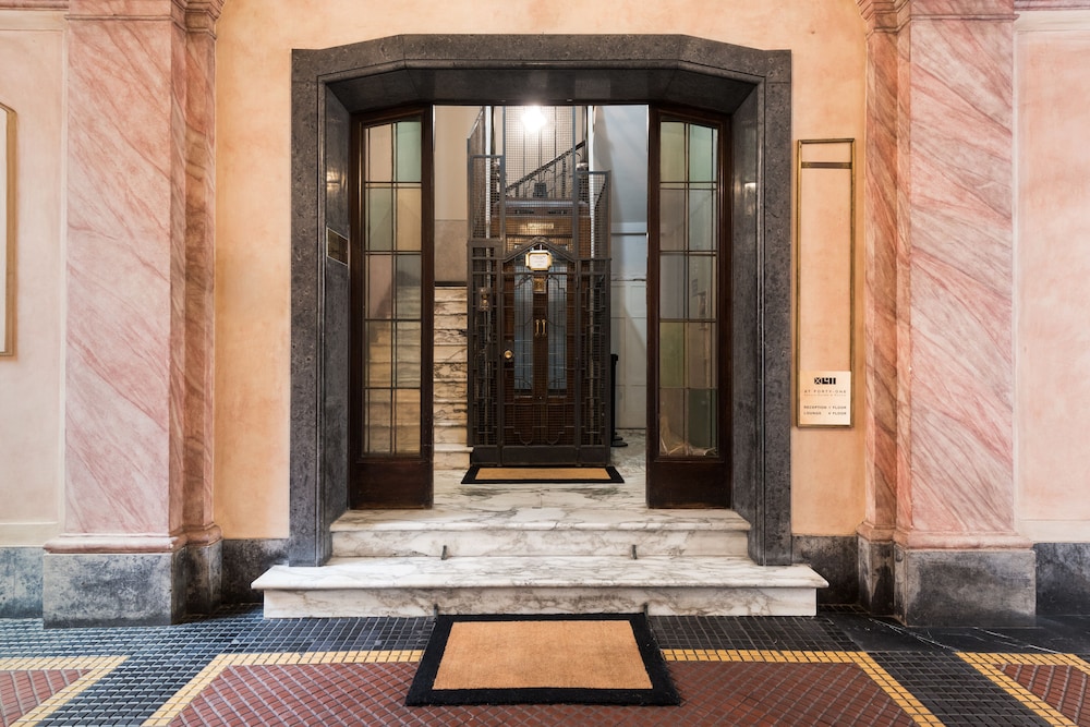 At 41 Luxury Suites & Rooms