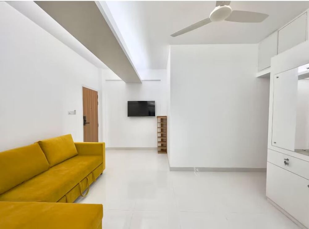 600sqft 2 Luxury Studio with Gym & Pool