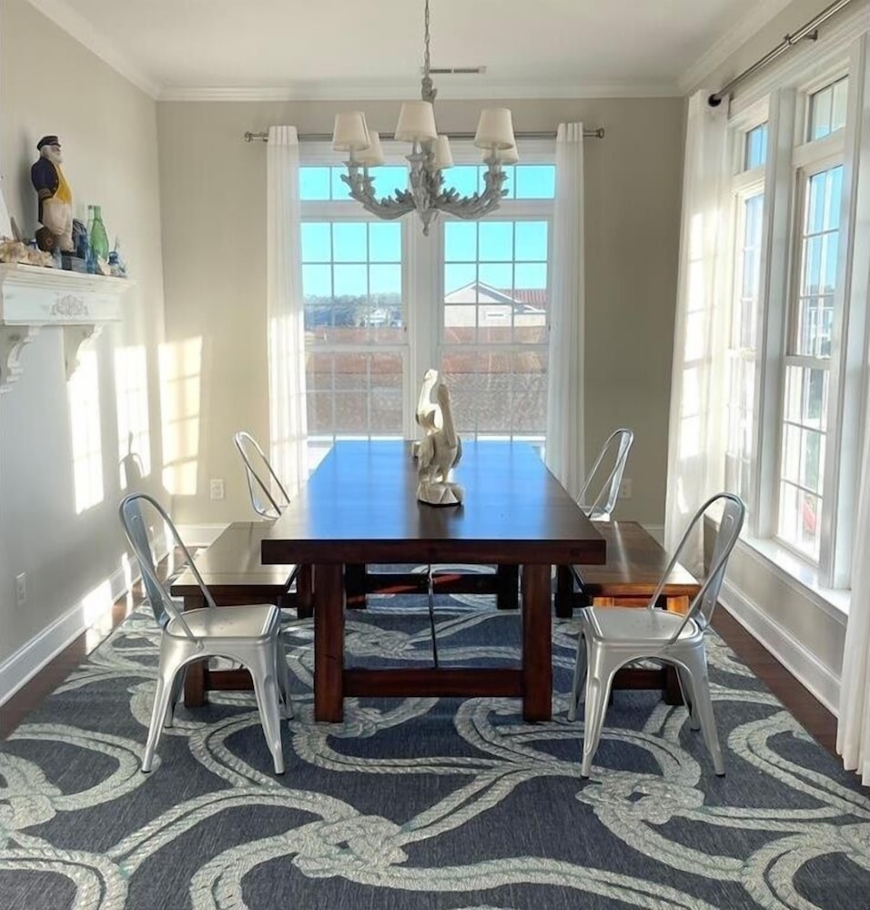 Compass Rose 4 Bedroom Home by RedAwning