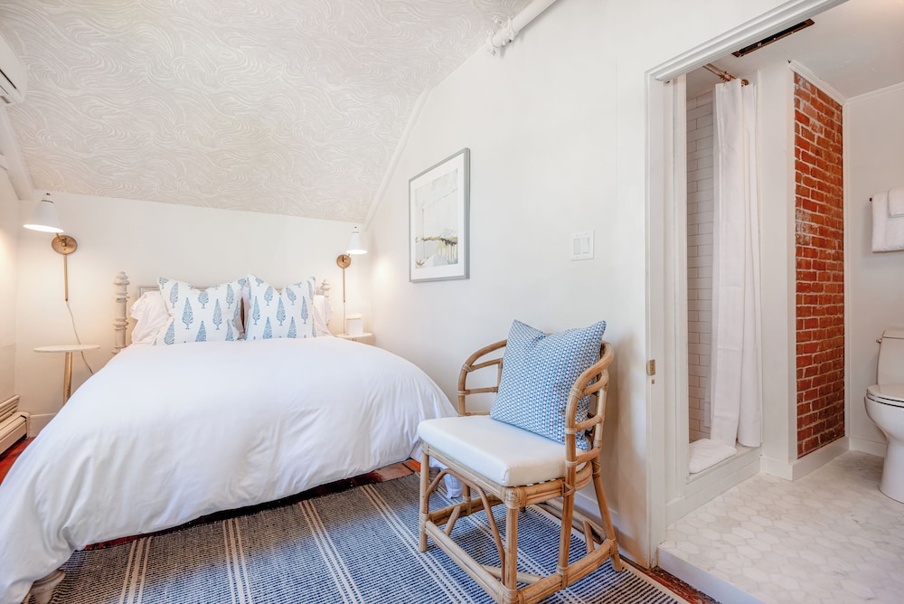 Martin House Inn