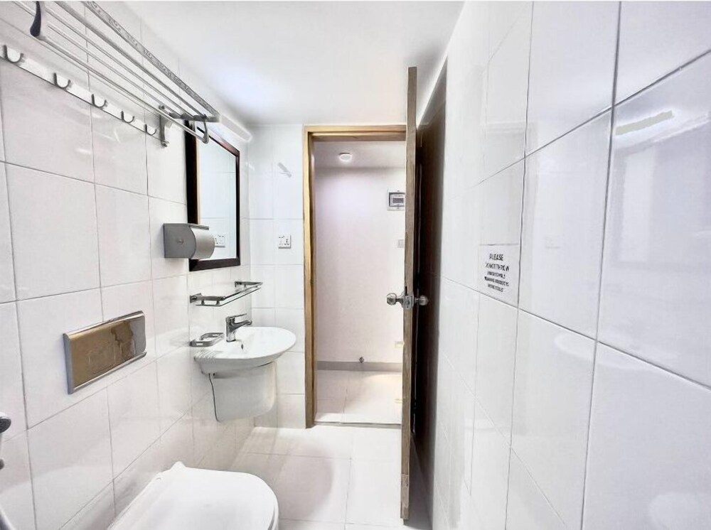 260 sq.ft 3 Apartment with Gym & Theater