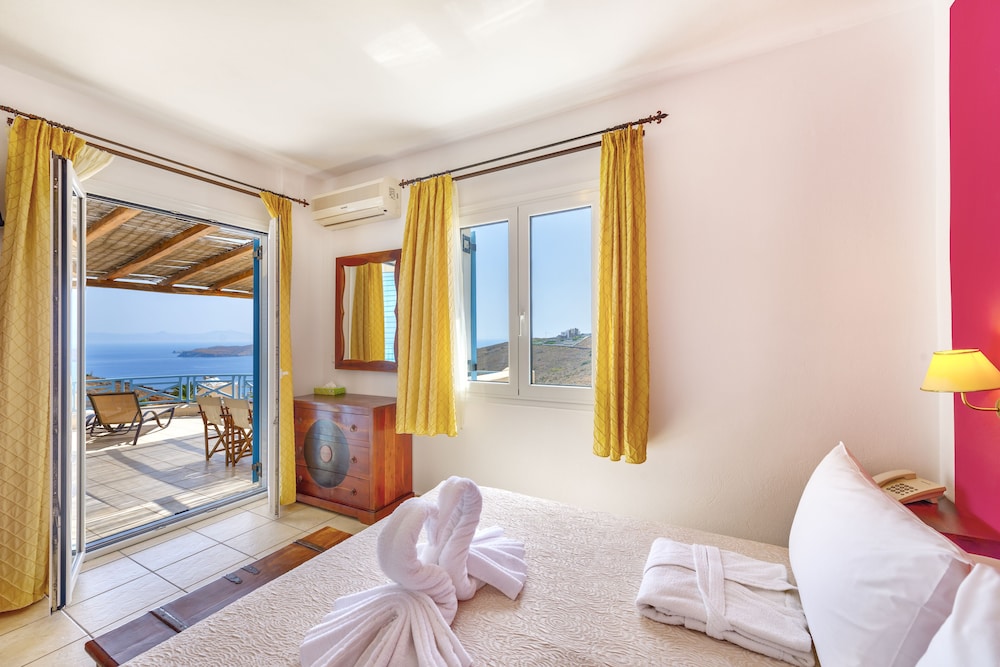 Sunrise Beach Suites