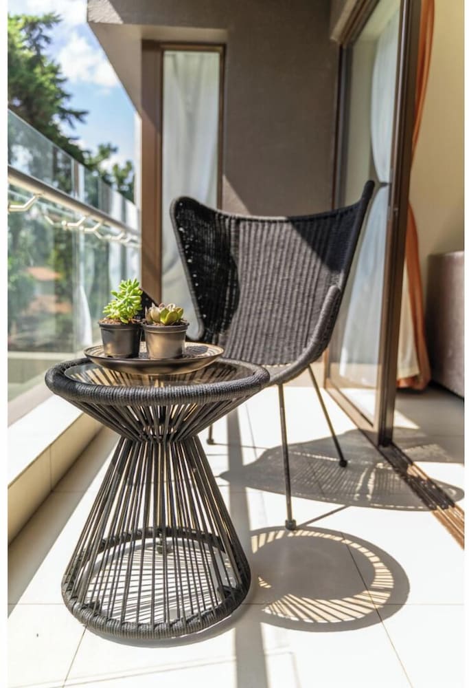 Loocid Apartments at Escada