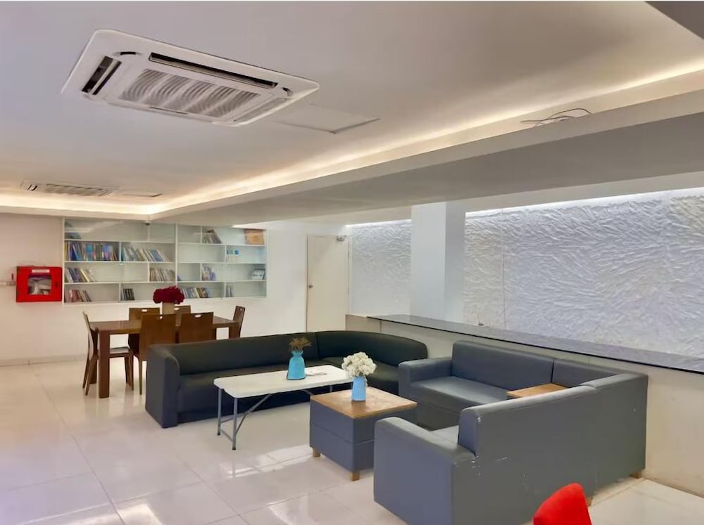 600sqft 2 Luxury Studio with Gym & Pool