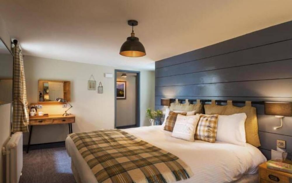 Lifeboat Inn view 2
