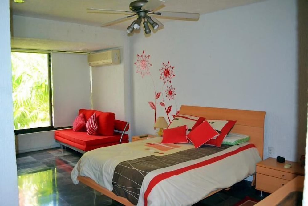 Tu Casa En Zona Hotelera a una Cuadra de la Playa