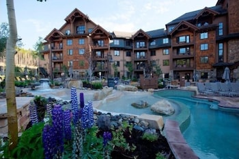 Grand Lodge On Peak 7 4 Bedroom Condo by RedAwning