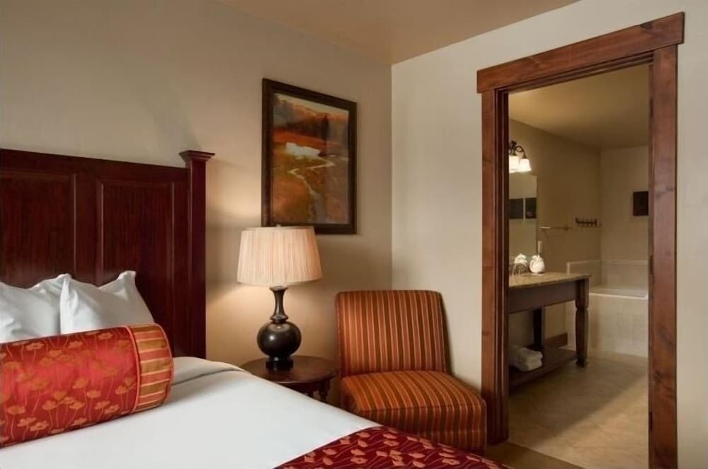 Grand Lodge On Peak 7 4 Bedroom Condo by RedAwning