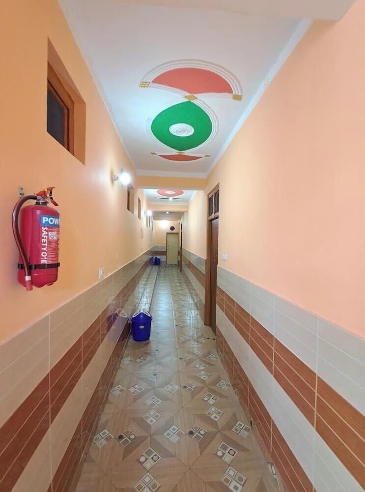 Hotel Mountain Paradise Barkot