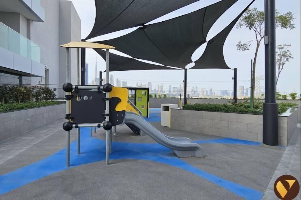 JVC unit Pool Jogging Track Play Area