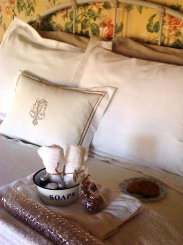 Vintage Gardens Bed & Breakfast