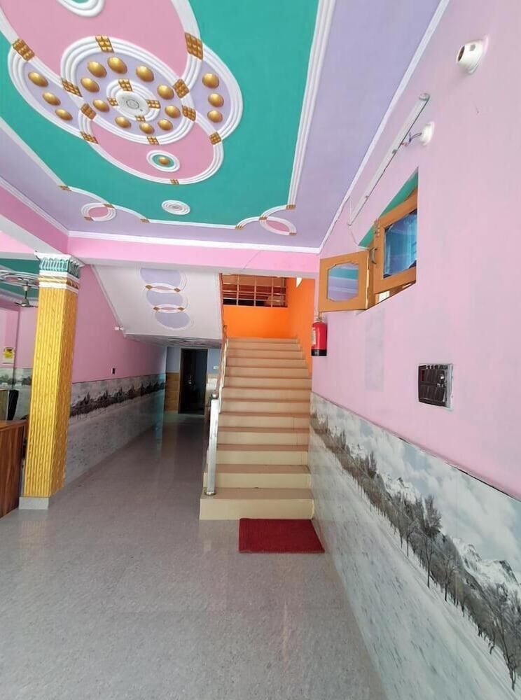 Hotel Mountain Paradise Barkot