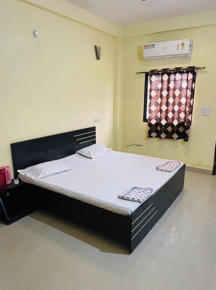 HOTEL SHIV SADHNA