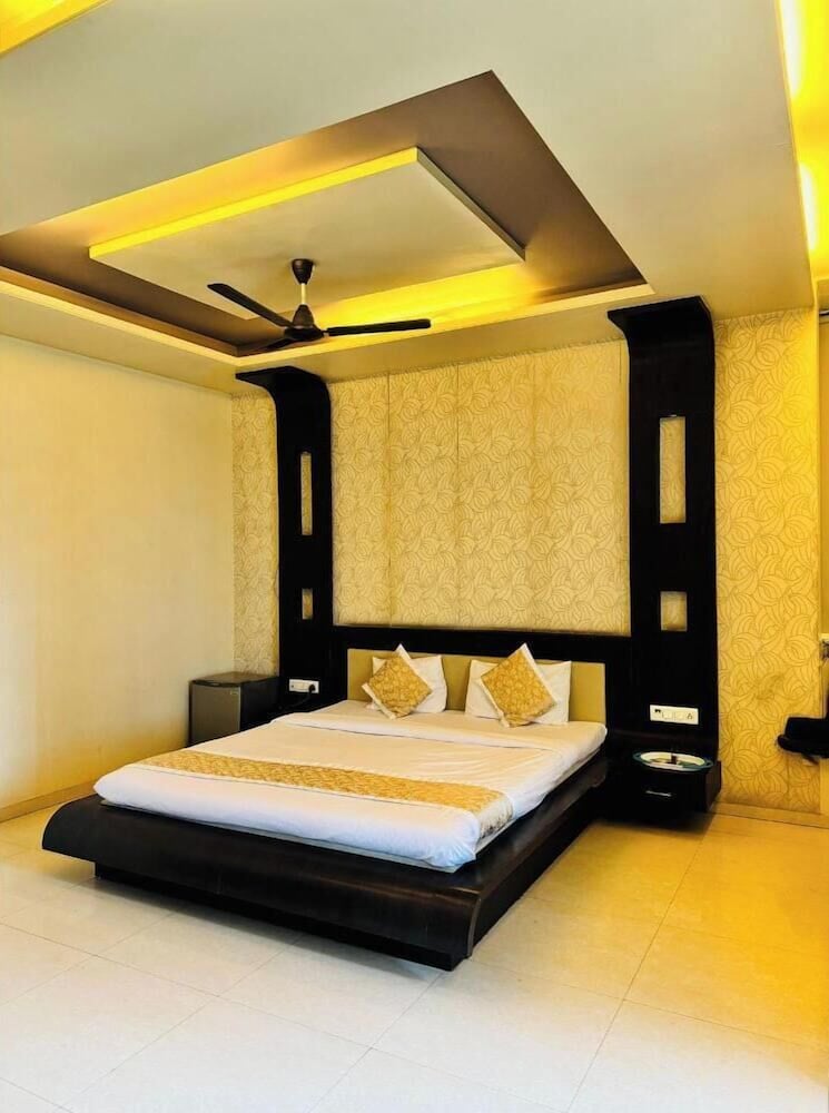 Hotel Neelam