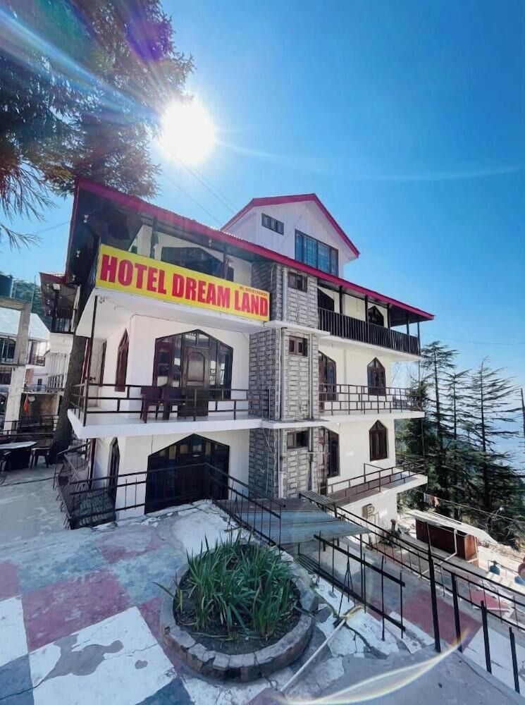 Toorani Resort