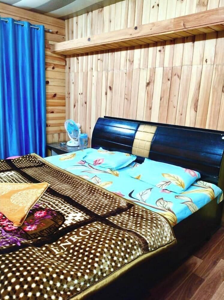 SANDEEP HOME STAY