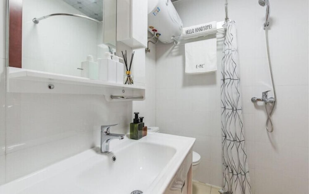 CJIA Service Apartment Hotel