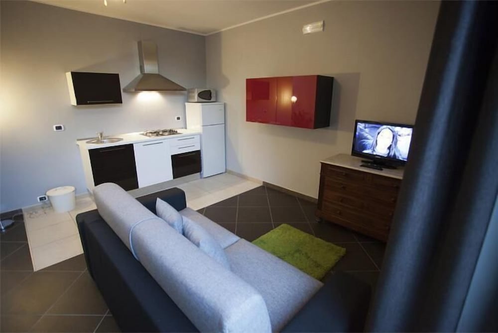 HomeHotels
