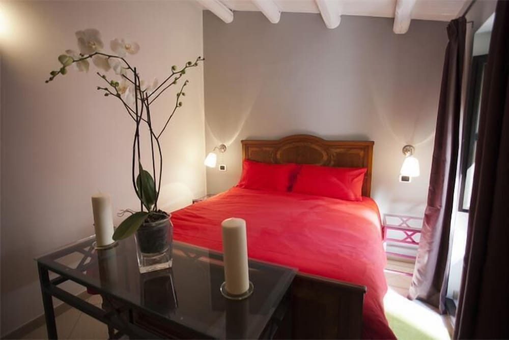 HomeHotels