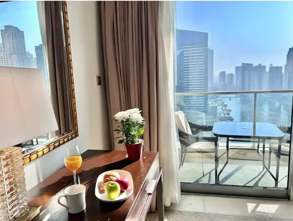 Luxury Studio with Stunning Marina & Beach Views