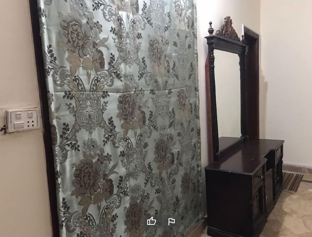 Khan Guest House Murree view 3